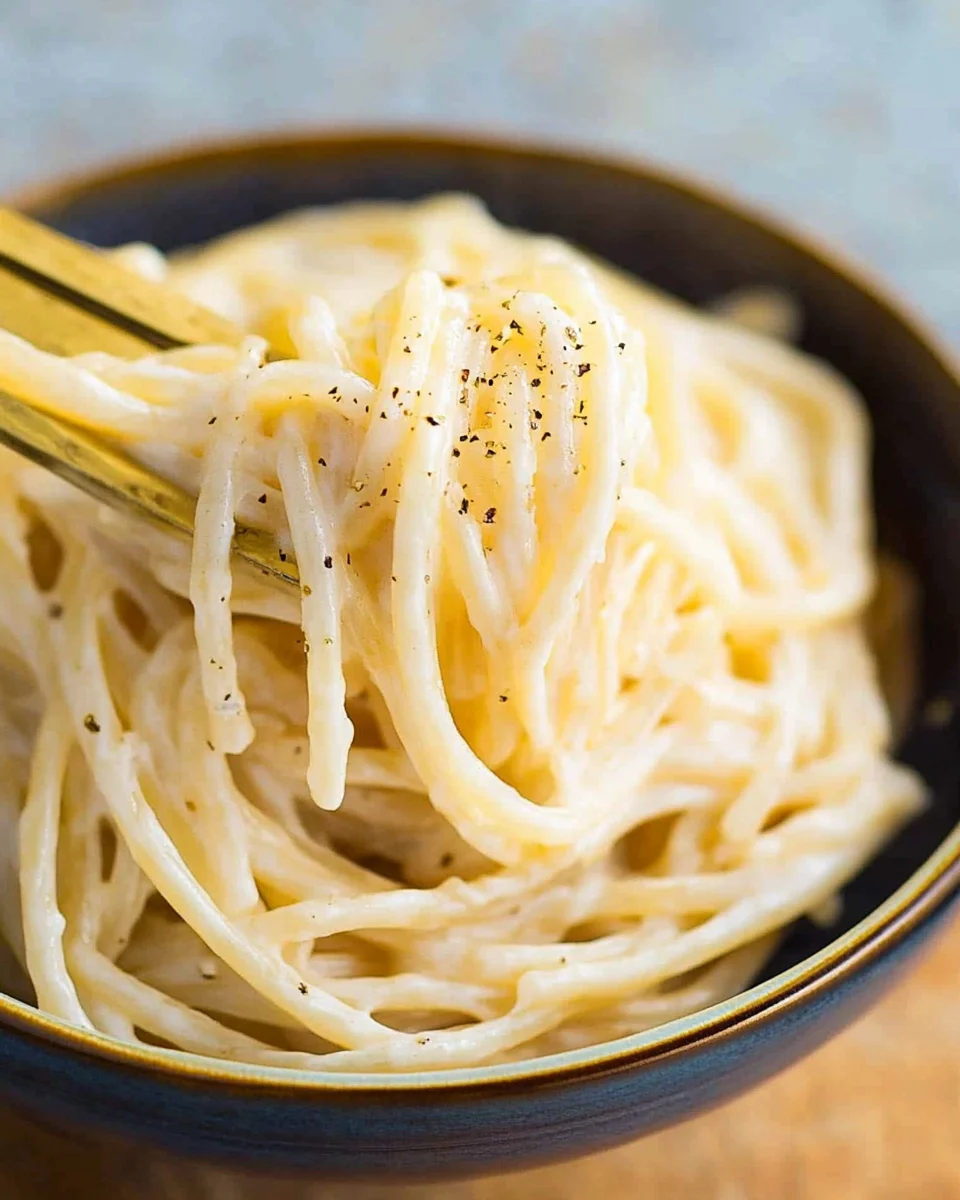 10-Minute Cream Cheese Pasta 10-Minute